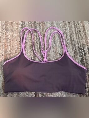 All Access Chorus Strappy Sports Bra in Purple